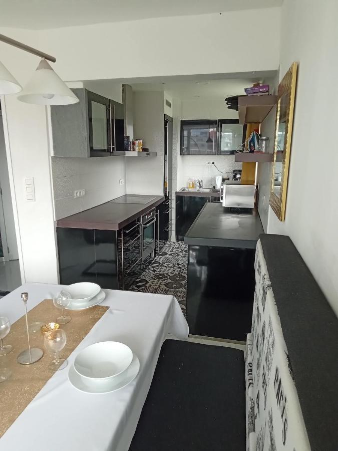 Liege Centre Mediacite Appartement Possible Parking Terrasse Immense 8Eme Pour 2 Personnes エクステリア 写真